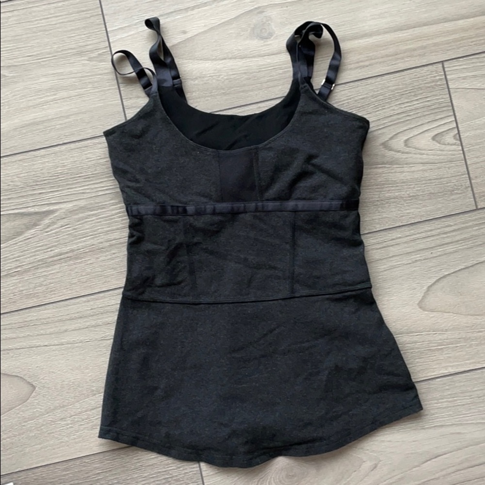 Lululemon dark grey tank Size 4
